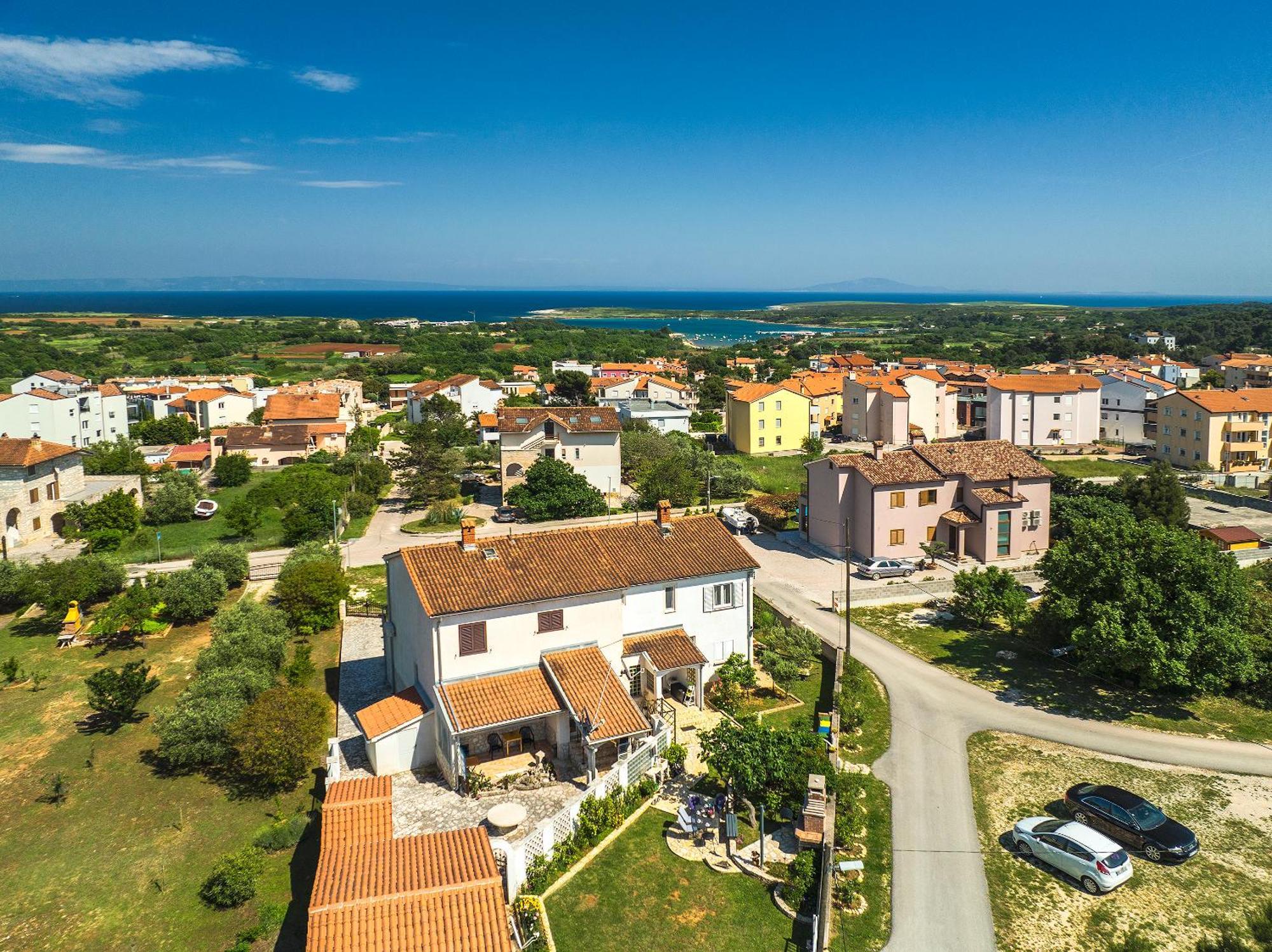 Apartments Lidija Ližnjan Esterno foto
